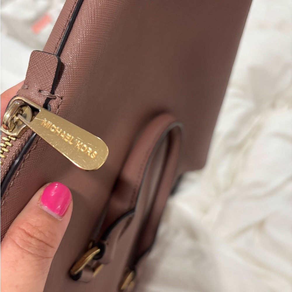 Michael Kors Handbag - Picture 12 of 16
